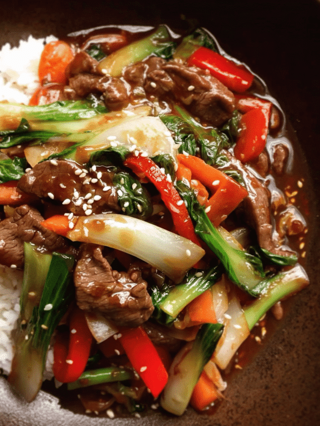Chinese Beef Stir Fry served with vegetables and rice