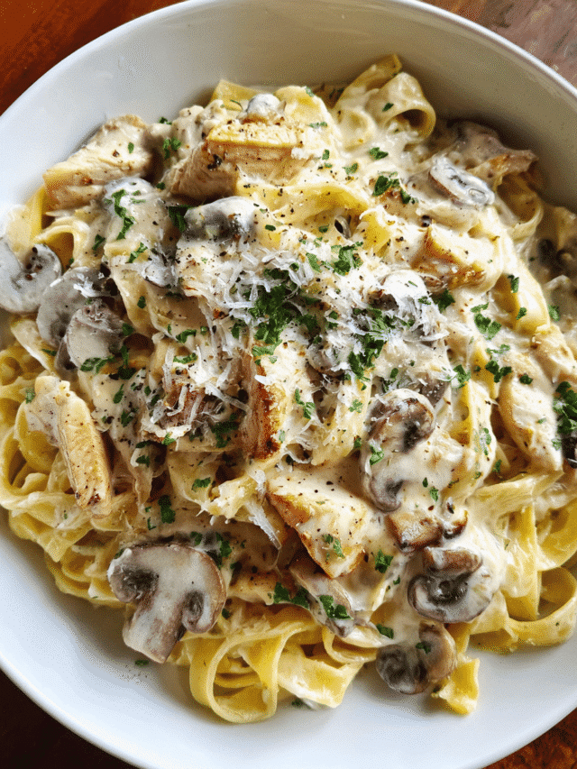 cropped-Chicken-Mushroom-Fettuccine-Alfredo1.png