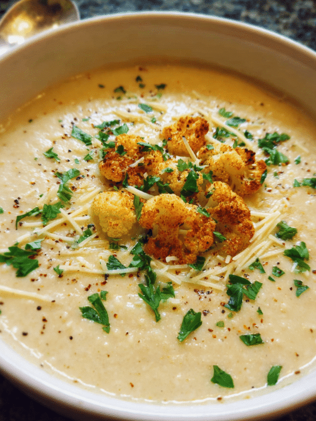 Roasted Cauliflower Parmesan Soup