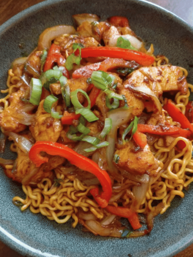 cropped-15-Minute-Spicy-Chicken-Ramen-Stir-Fry1.png