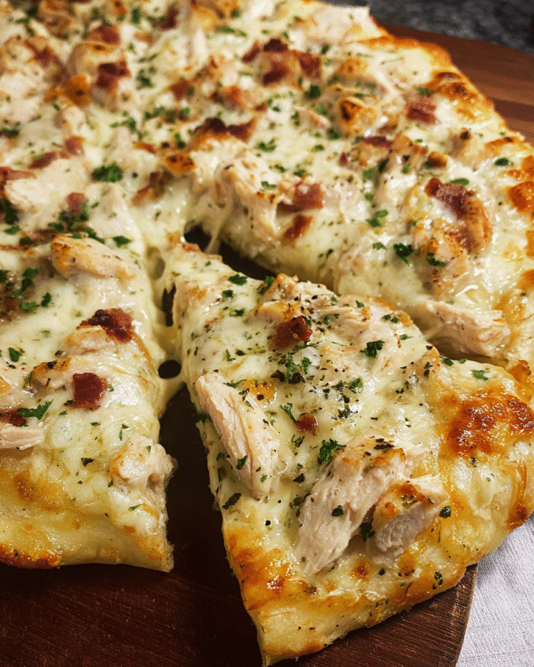 Chicken Bacon Ranch Pizza – Irresistibly Creamy Homemade Favorite