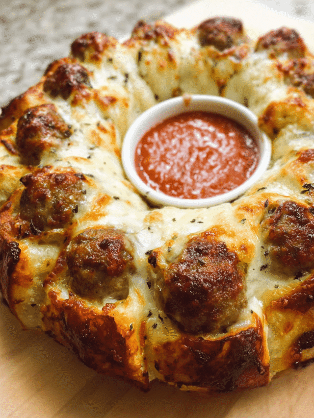 cropped-Cheesy-Meatball-Pull-Apart-Pizza-Ring1.png