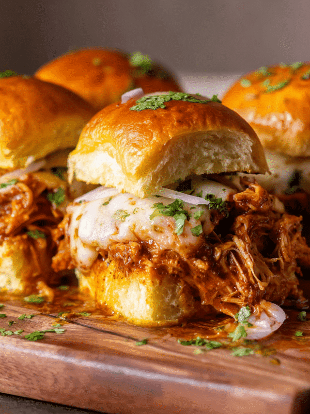 cropped-Easy-Chicken-Birria-Sliders1.png